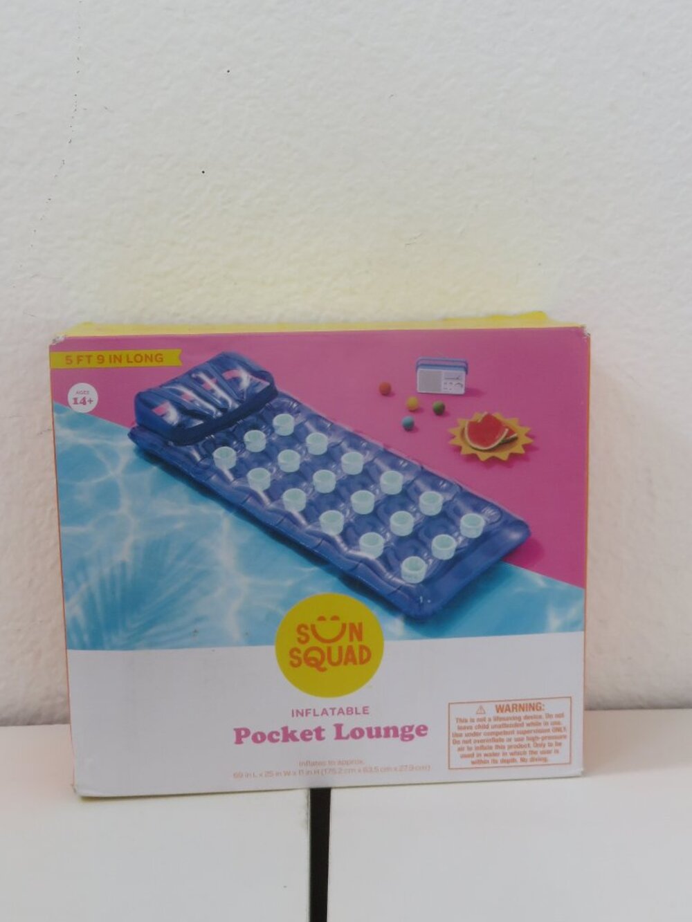 (#137) Sun Squad Pocket Lounge Water Floats and Inflatables Blue 5 FT 9 IN LONG